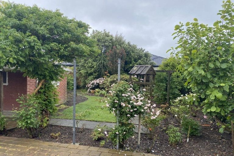 Photo of property in 46 Sawyers Arms Road, Northcote, Christchurch, 8052