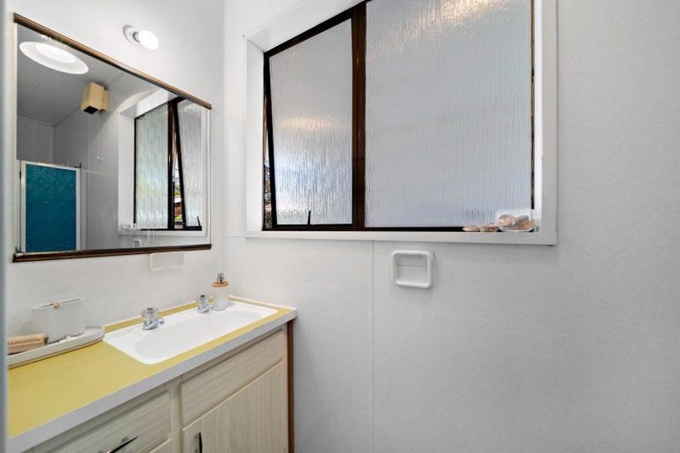 Photo of property in 16 Argyle Place, Arrowtown, 9302