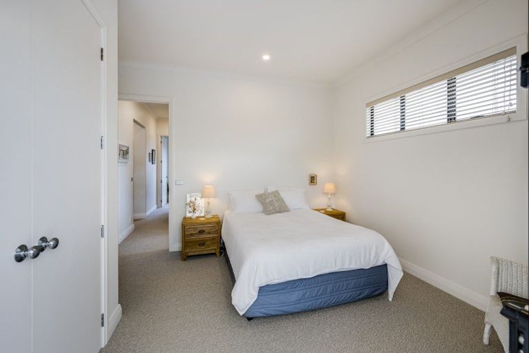 Photo of property in 15 Hunter Drive, Awatoto, Napier, 4110