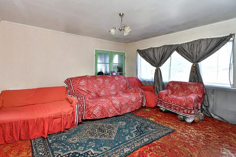 Photo of property in 12 Vickerman Street, Otara, Auckland, 2023