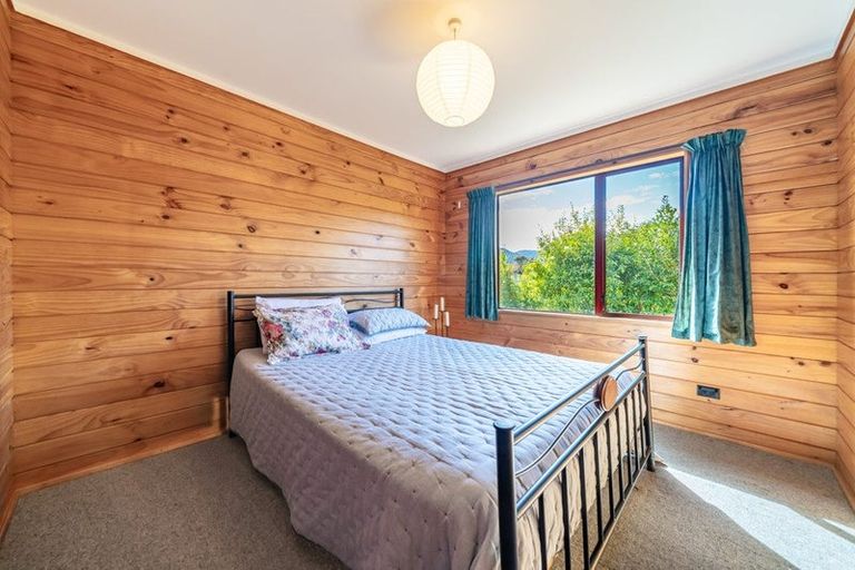 Photo of property in 49a Gillespies Road, Birchville, Upper Hutt, 5018