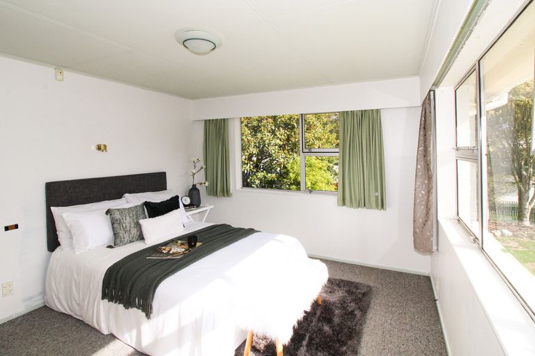 Photo of property in 78 Victoria Street, Carterton, 5713