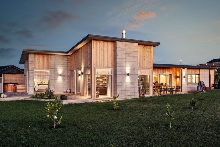 Photo of property in 89 Lynley Park Drive, Omokoroa, 3114