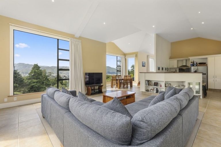 Photo of property in 1 Corrondella Grove, Belmont, Lower Hutt, 5010