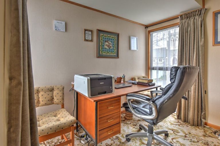 Photo of property in 16 Traford Street, Gore, 9710