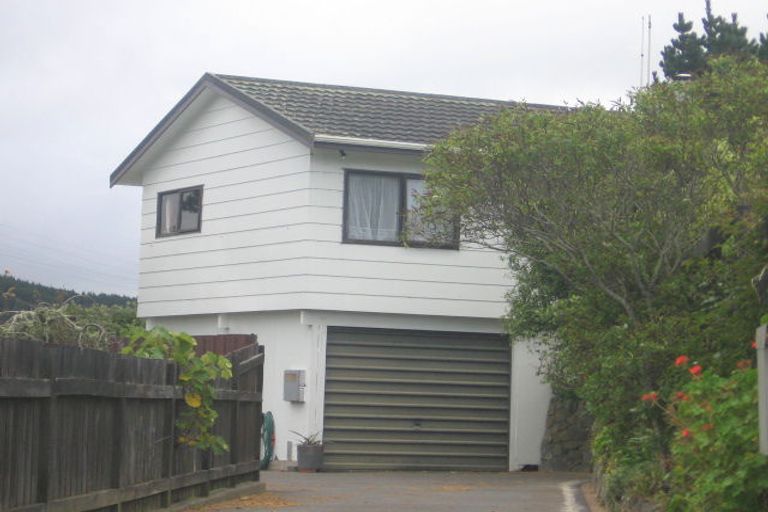 Photo of property in 28 Buccaneer Place, Grenada Village, Wellington, 6037