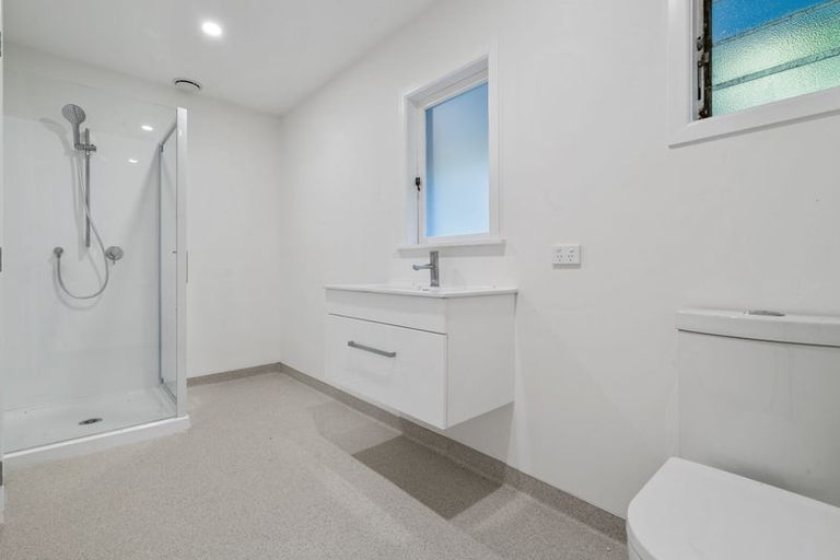 Photo of property in 47 Grande Vue Road, Hillpark, Auckland, 2102