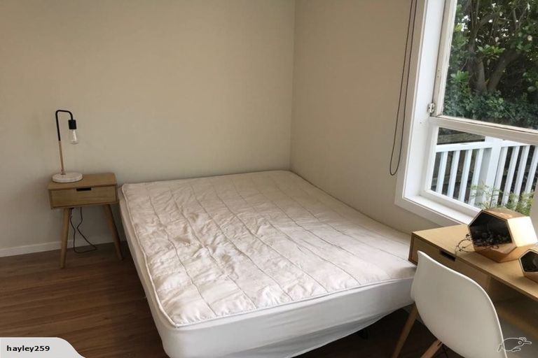 Photo of property in 54 Raroa Road, Kelburn, Wellington, 6012