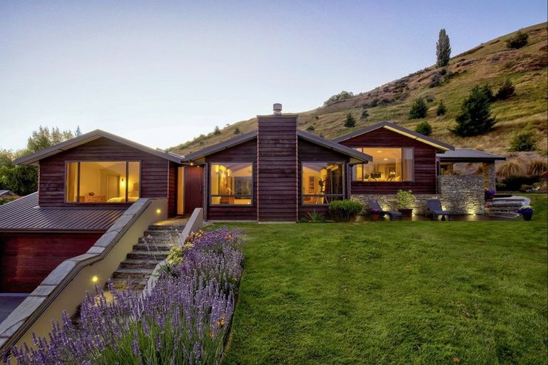 Photo of property in 3 Coleshill Lane, Lower Shotover, Queenstown, 9371