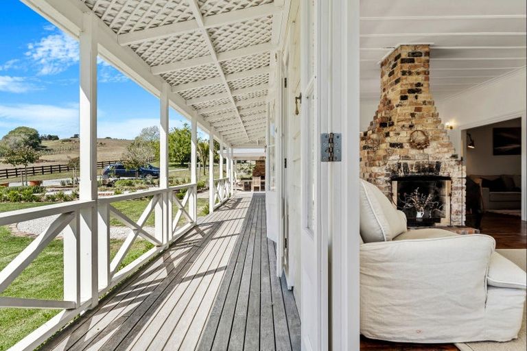 Photo of property in 188 Tongue Farm Road, Tawharanui Peninsula, Matakana, 0985