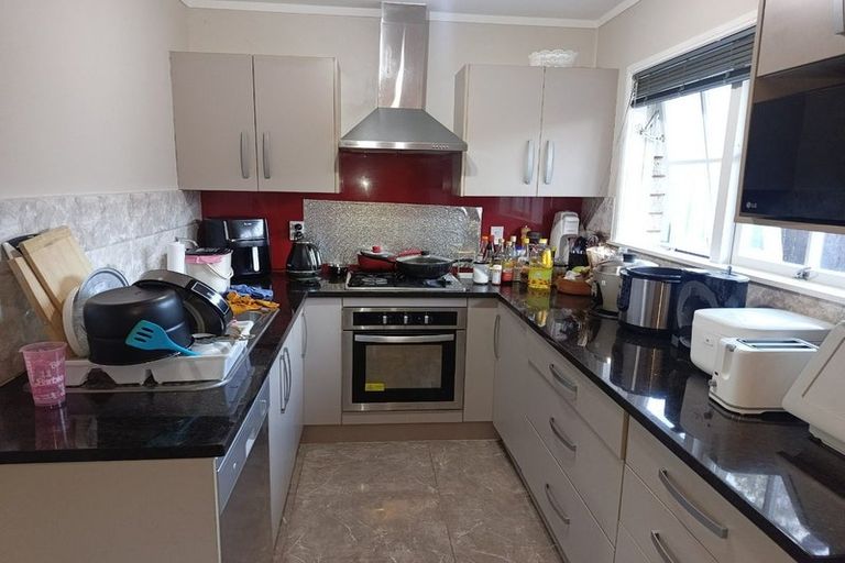 Photo of property in 1/341 Pakuranga Road, Pakuranga Heights, Auckland, 2010