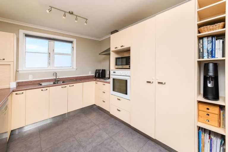 Photo of property in 5a Leicester Street, Terrace End, Palmerston North, 4410
