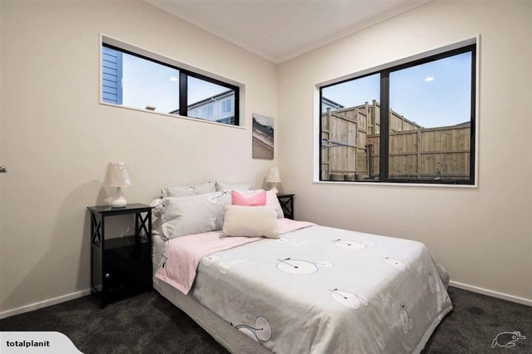 Photo of property in 27 Tir Conaill Avenue, Flat Bush, Auckland, 2019