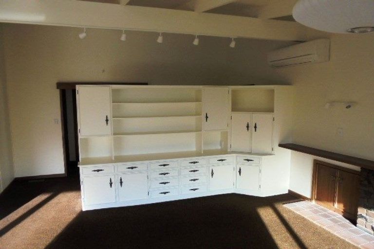 Photo of property in 5a Seapoint Road, Bluff Hill, Napier, 4110