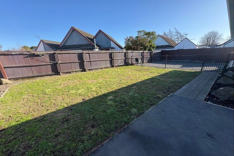 Photo of property in 3/39 Waimairi Road, Upper Riccarton, Christchurch, 8041