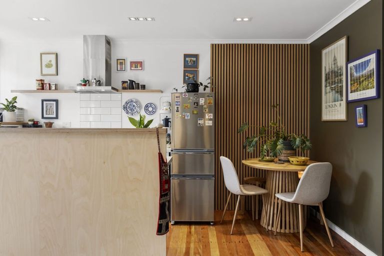 Photo of property in 300 Karori Road, Karori, Wellington, 6012