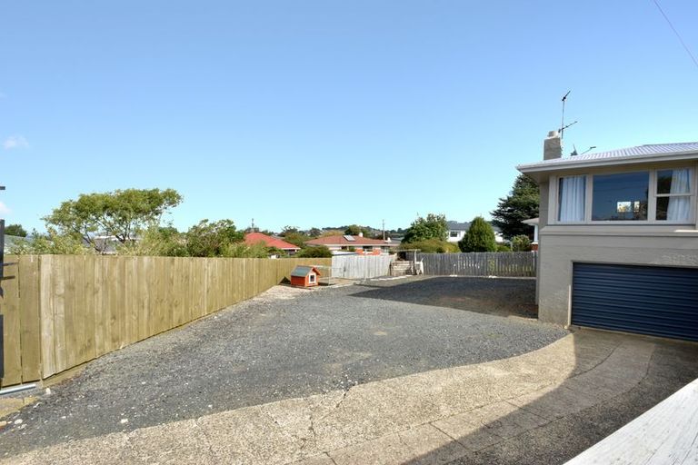 Photo of property in 64 Stephen Street, Halfway Bush, Dunedin, 9010