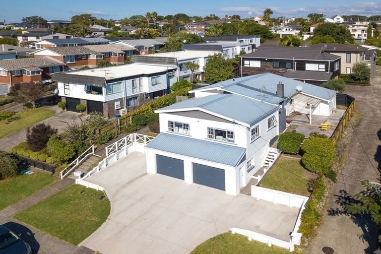 Photo of property in 1/10 Hart Road, Hauraki, Auckland, 0622