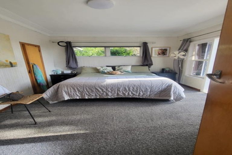 Photo of property in 35a Glenfern Road, Mellons Bay, Auckland, 2014