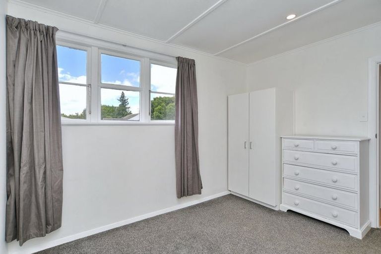 Photo of property in 4 Lindon Street, Rangiora, 7400