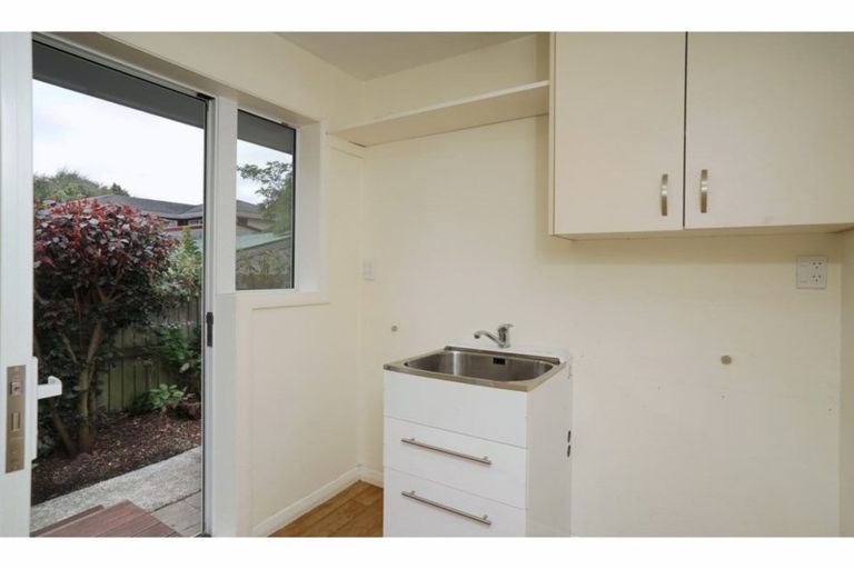 Photo of property in 3 Delph Street, Avonhead, Christchurch, 8042