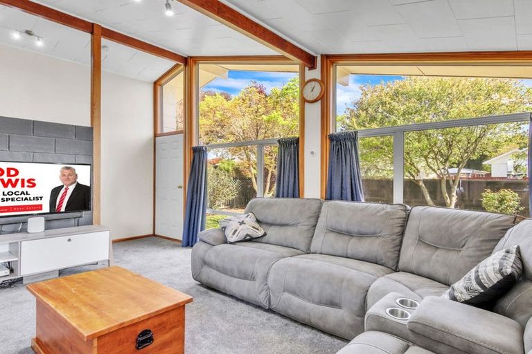 Photo of property in 34 Fenhall Street, Russley, Christchurch, 8042