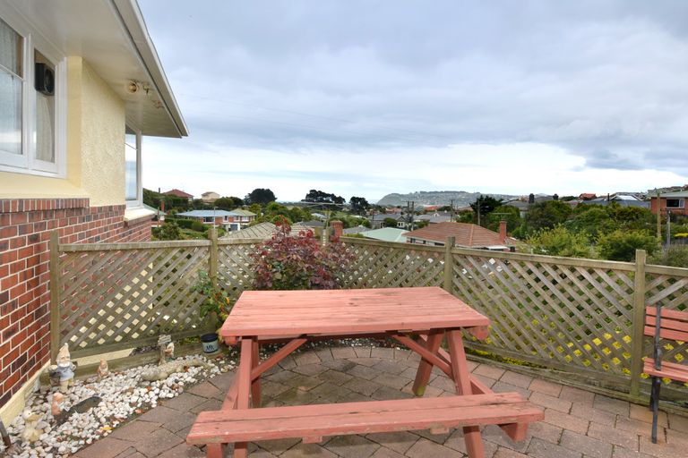Photo of property in 10 Chisholm Place, Tainui, Dunedin, 9013