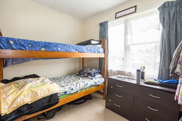 Photo of property in 27 Upham Street, Havelock North, 4130