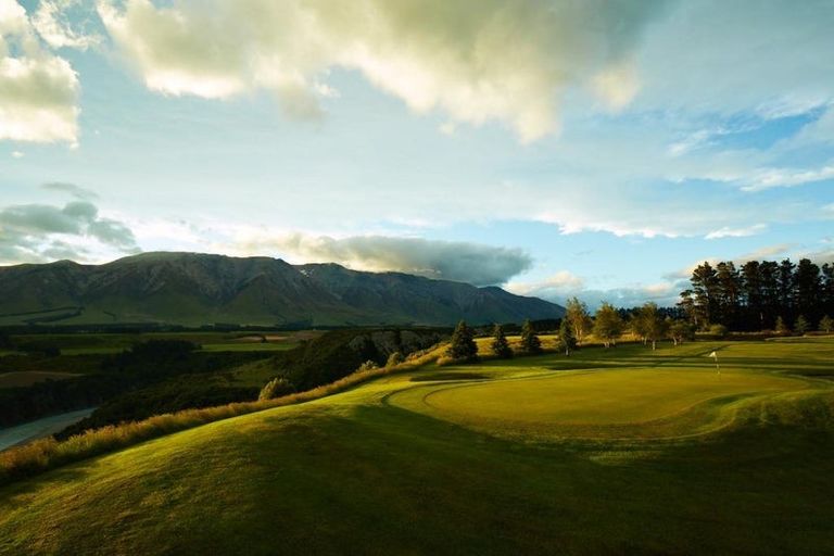 Photo of property in 623 Coleridge Road, Windwhistle, Hororata, 7572