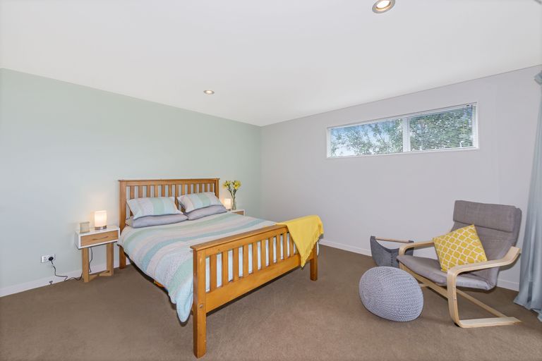 Photo of property in 90 Shakespear Road, Army Bay, Whangaparaoa, 0930