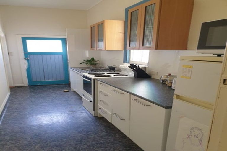 Photo of property in 6 Devon Street, Aro Valley, Wellington, 6021