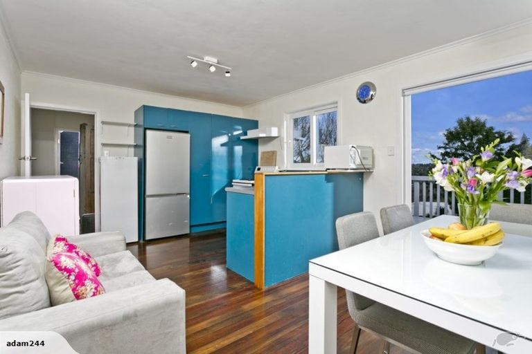 Photo of property in 42 Carlisle Road, Browns Bay, Auckland, 0630