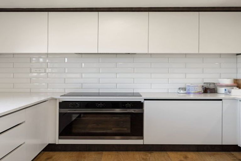 Photo of property in 4 Mount View Road, Melville, Hamilton, 3206