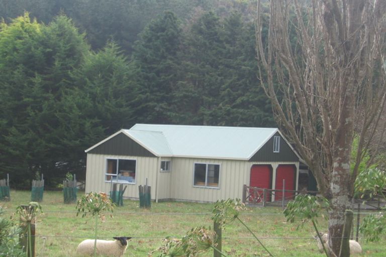 Photo of property in 219 Moores Valley Road, Wainuiomata, 5373