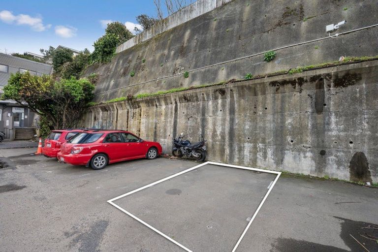 Photo of property in Qba Apartments, 2f/51 Webb Street, Mount Cook, Wellington, 6011