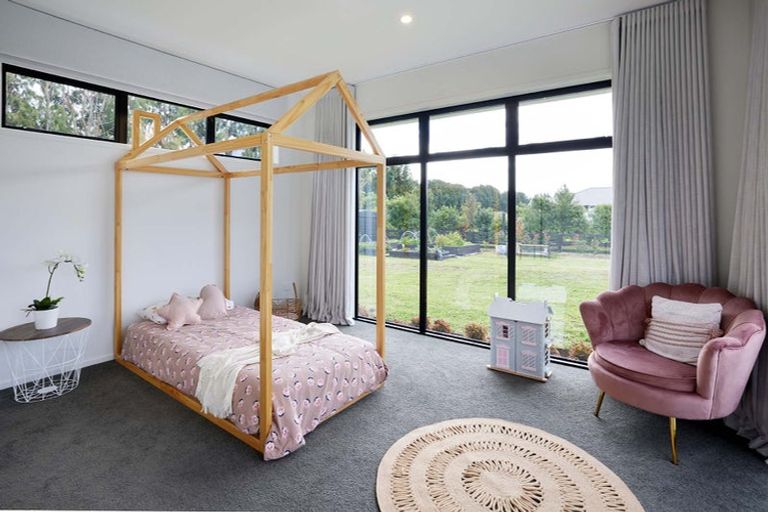 Photo of property in 53 Dysart Lane, Kumeu, 0891