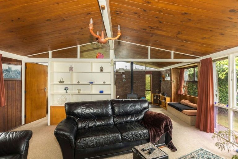 Photo of property in 28 Cadman Street, Dannevirke, 4930