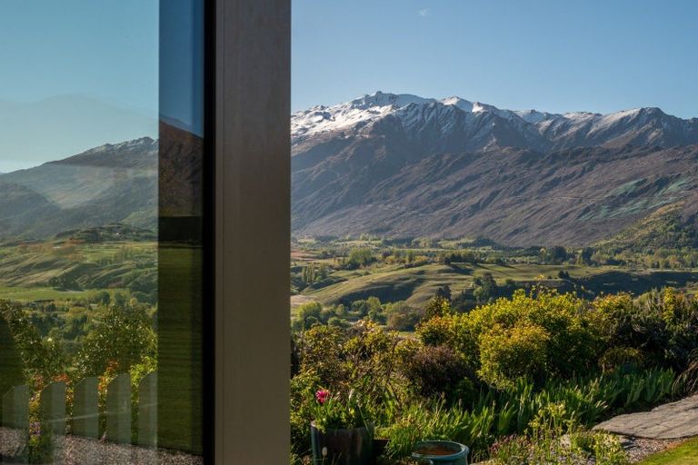 Photo of property in 6 Caldwell Lane, Lake Hayes, Queenstown, 9371