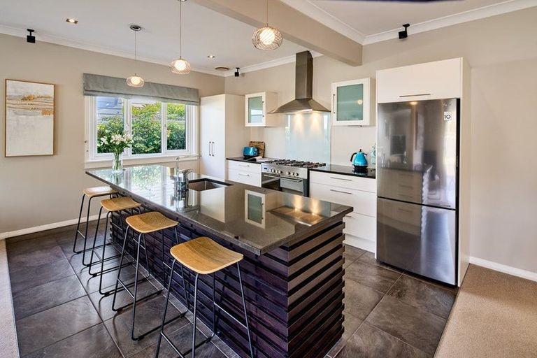 Photo of property in 11 Hathaway Avenue, Boulcott, Lower Hutt, 5010