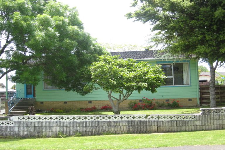 Photo of property in 6 Carbery Place, Manurewa, Auckland, 2102