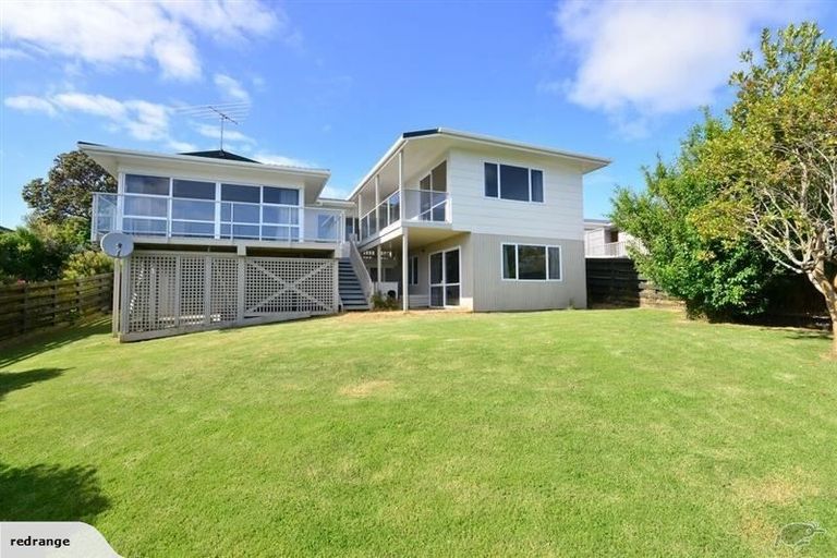 Photo of property in 134 Pacific Parade, Army Bay, Whangaparaoa, 0930