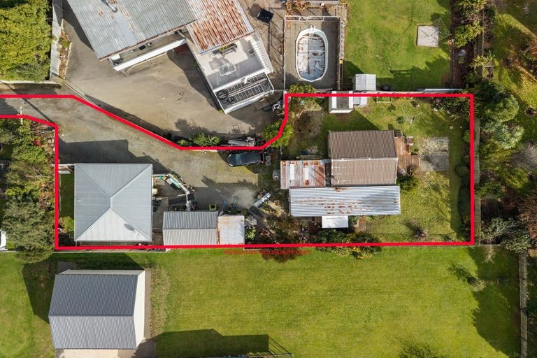 Photo of property in 25a Moana View Road, Waikawa, Picton, 7220