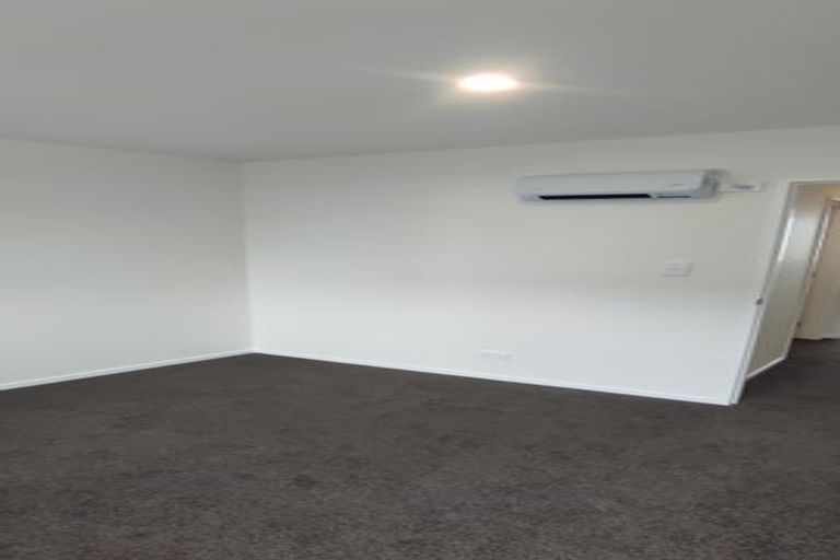 Photo of property in 20 Hoopers Road, Glen Eden, Auckland, 0602