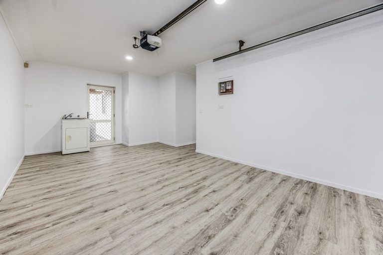 Photo of property in 9 Ashmere Lane, Weymouth, Auckland, 2103