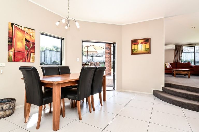 Photo of property in 19 Ashley Street, St Andrews, Hamilton, 3200