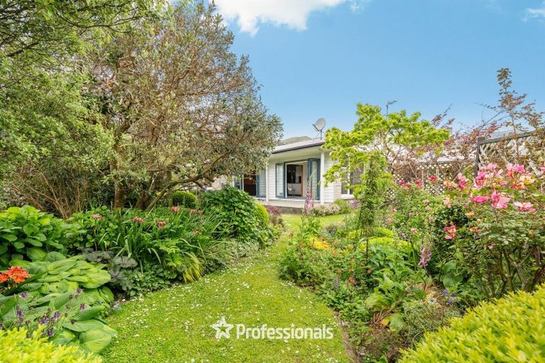 Photo of property in 294 Stokes Valley Road, Stokes Valley, Lower Hutt, 5019