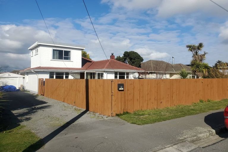 Photo of property in 106 Gilberthorpes Road, Hei Hei, Christchurch, 8042