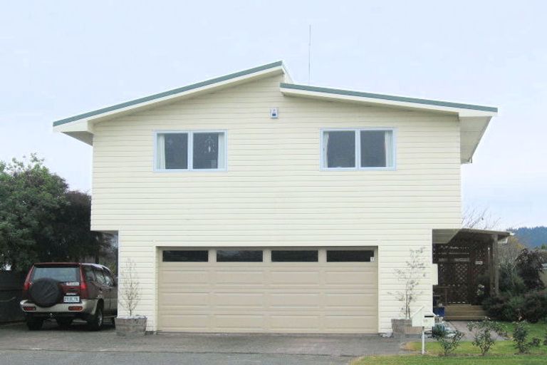 Photo of property in 15 Forward Street, Greenmeadows, Napier, 4112