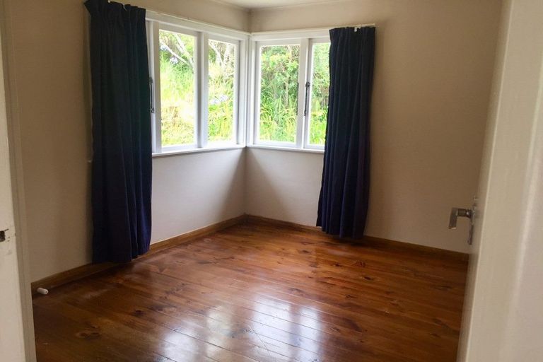 Photo of property in 14a Ocean View Road, Hatfields Beach, Orewa, 0931