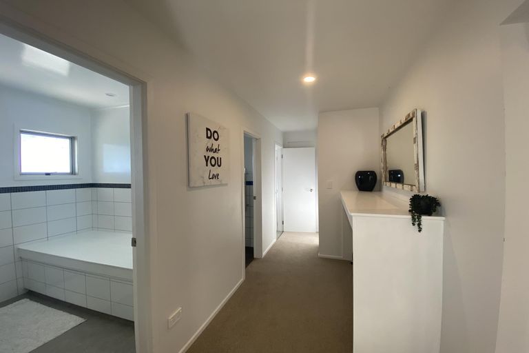 Photo of property in 22 Riverview Road, Kerikeri, 0230